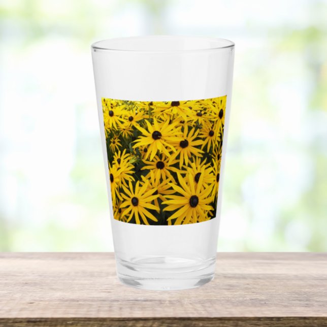 Gult Black Eyed Susans Blommigt Drinking Glaskopp (In Situ)