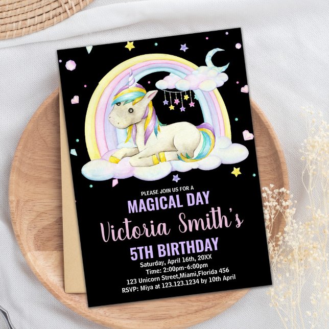 Gult Blommigt Black Unicorn Birthday-inbjudningar Inbjudningar (Yellow Floral Black Unicorn Birthday Invitations)