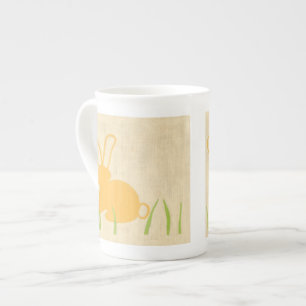 Gult Bunny och Grönt Grass av Chariklia Zarris Benporslin Mugg