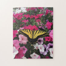 Gult Butterfly and Flowers Challenging