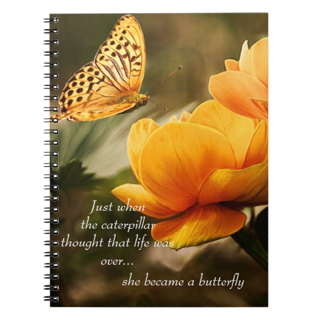Gult Butterfly on Flowers Inspirational Quote Anteckningsbok Med Spiral (Framsidan)