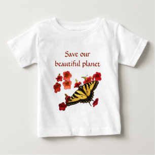 Gult Butterfly på Red Flowers Spara vår planet Tee