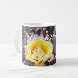 Gult cactus blomma i vår musmatta kaffemugg