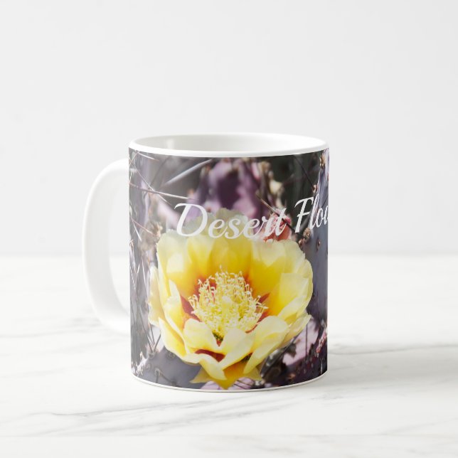Gult cactus blomma i vår musmatta kaffemugg (Framsida vänster)