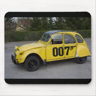 Gult Citroën 2CV Musmatta
