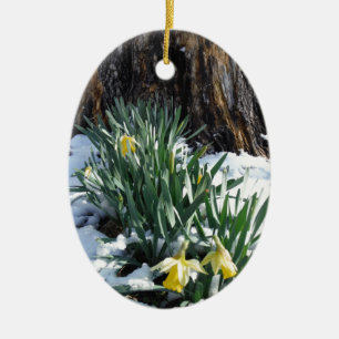 Gult Daffodils i snö Julgransprydnad Keramik