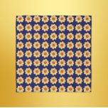 Gult Dahlia-Blommönstret om Blue Sjal<br><div class="desc">Håll i vargarderoben med den här fyrkantiga stil,  rena chiffonslöjan som innehåller fotobilden av en gult Dahlia-blomma på en marin blå bakgrund och tryckt i ett upprepande mönster. En underbar,  blommigt design! Markera din sjalk storlek.</div>