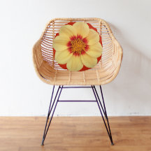 Gult Dahlia på Red Blommigt