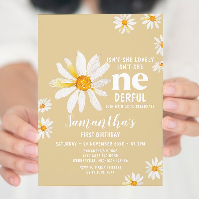 Gult Daisy Flowers är inte hennes födelsedag Inbjudningar (Skapare uppladdad)