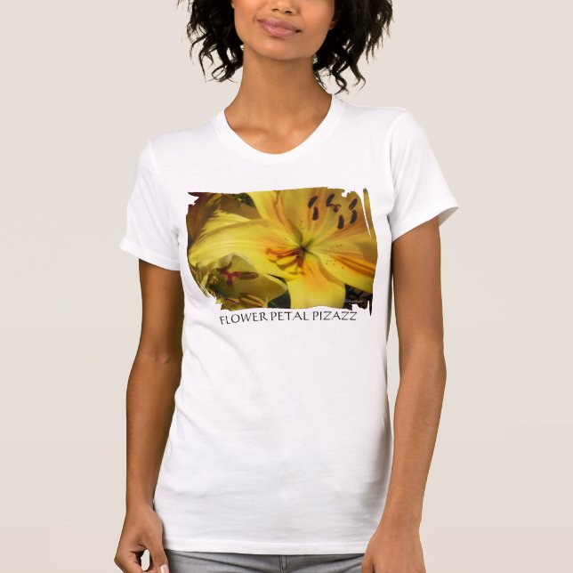 Gult Day Lily Bröllopsbuketters T-Shirt (Framsida)