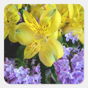 Gult Daylilies & Lila Lilac Flowers Fyrkantigt Klistermärke