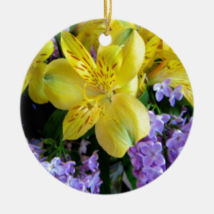Gult Daylilies & Lila Lilac Flowers Julgransprydnad Keramik