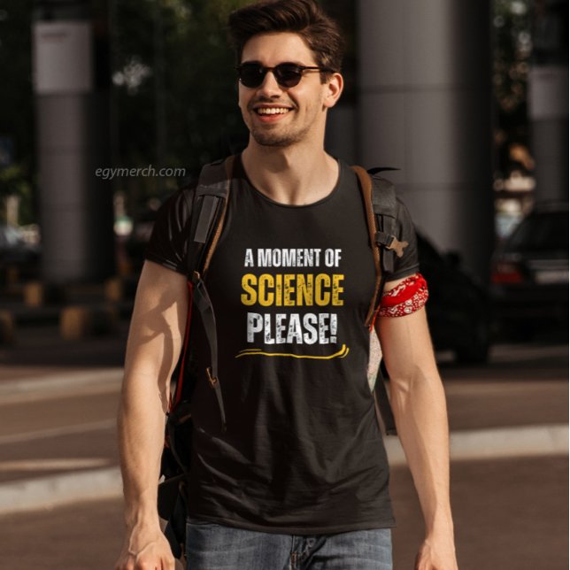 gult för lärartid inom naturvetenskap. t shirt (Skapare uppladdad)