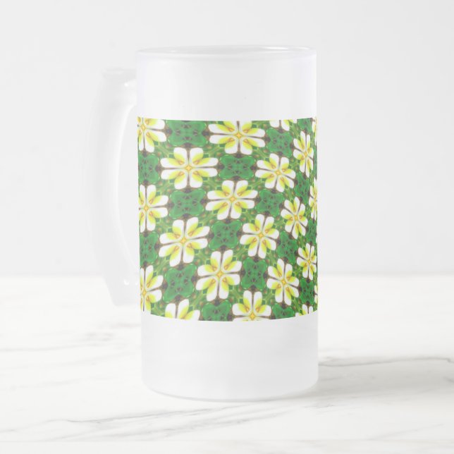 Gult Frangipani Mönster Frostat Ölglas (Framsida vänster)