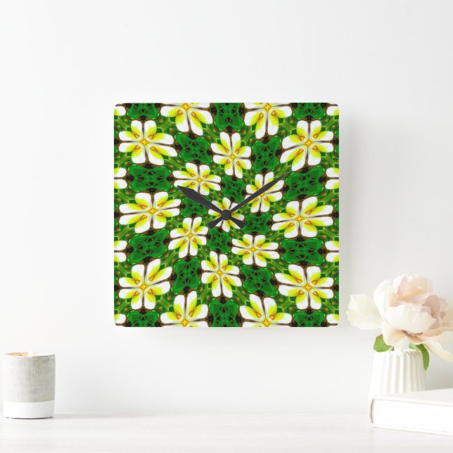 Gult Frangipani Mönster Fyrkantig Klocka (Hem)