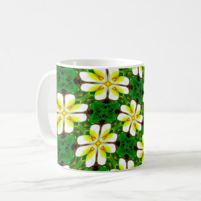 Gult Frangipani Mönster Kaffemugg (Framsida vänster)
