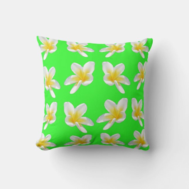 Gult Frangipani på Grönten, Throw Cushion Kudde (Framsida)