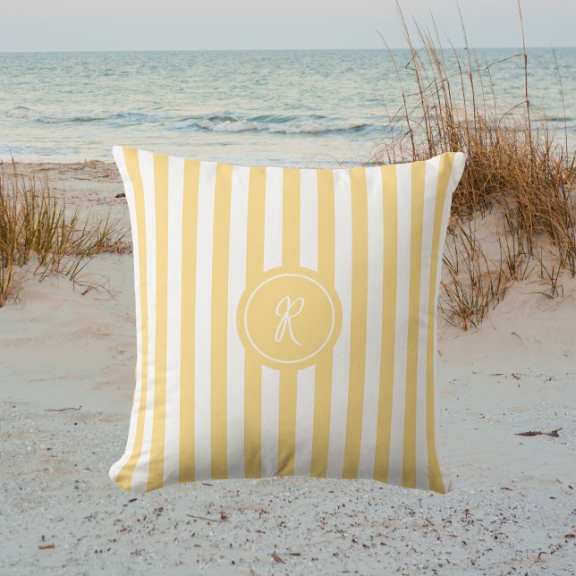 Gult Fransk Beach Rand Initial Monogram Kudde (Skapare uppladdad)