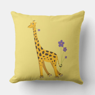 Gult Funny Roller Skating Giraffe Utomhuskudde
