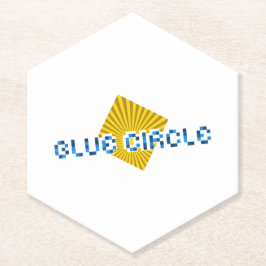 Gult fyrkant med ram och motsatt pixeltext underlägg papper