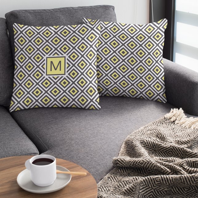 Gult Grått Geometric Mönster Monogram Kudde (Skapare uppladdad)
