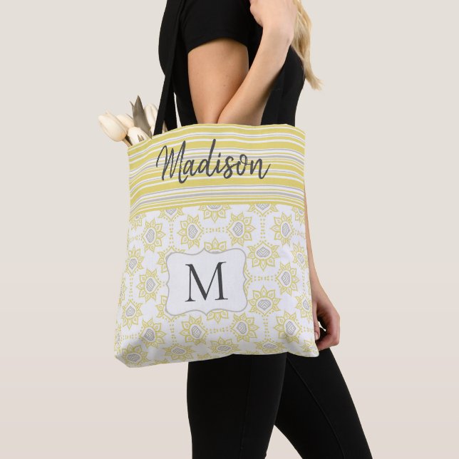 Gult Grått Rand Bin Trendig Inledande monogram Tygkasse (Närbild)