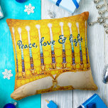 Gult Guld Hanukkah Menorah Peace Kärlek och Light Kudde<br><div class="desc">"Fred, kärlek och ljus." Ett närliggande foto av en ljus, färgstark, gult och guld artsy-menorah hjälper dig att sätta dig in i helgdag av Hanukkah i stil. Känn julhelgens värme och glädje när du slappna av på den här fantastiska, färgstarka Hanukkah dekorativ kudde. Gör en slående uppsättning med fyra kuddar...</div>