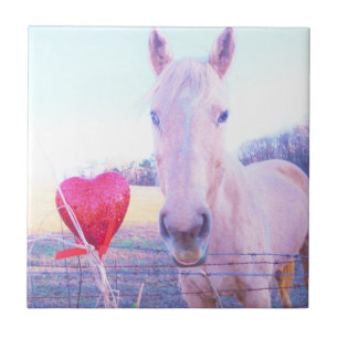 Gult Horse and Red Heart Kakelplatta
