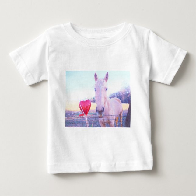 Gult Horse and Red Heart Tee Shirt (Framsida)