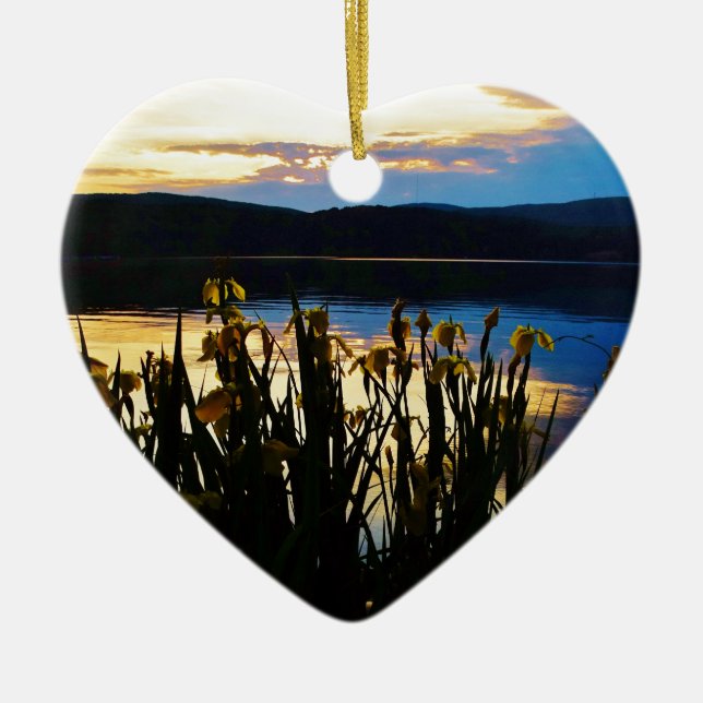 Gult Iris vid Sjö Arrowhad-kusten Julgransprydnad Keramik (Framsidan)