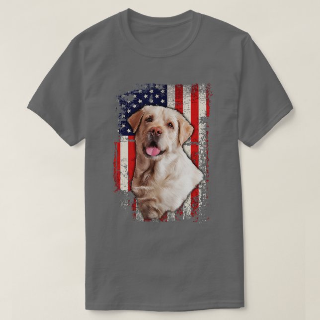 Gult Labrador Labs Patriotic American Flagga Hund  T Shirt (Design framsida)