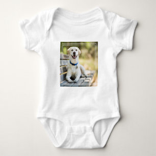 Gult Labrador leker på Bench T Shirt