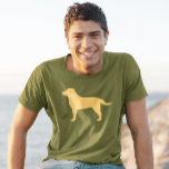 Gult Labrador Retriever Silhouette Lab Älskare T Shirt<br><div class="desc">Den här Gulten är Labrador Retriever-silhuettens t-shirt tillgänglig i en rad skjortor stilar för manar, kvinnor, barn och spädbarn. En coola för Gul lab älskare till vilket tillfälle som helst. Ta en titt på Jenns Doodle World för att få fler garantier för hund aveln, inklusive choklad och svarta Labrador Retrievers....</div>