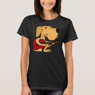 Gult Labrador Retriever spelar Guitar T Shirt