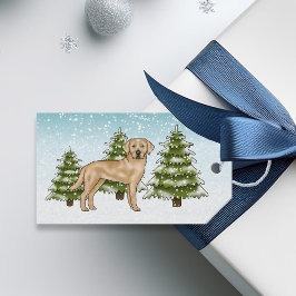 Gult Labrador Retriever Winter Fir Träd Forest Presentetikett