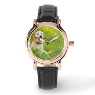 Gult Labrador spelas med penna Armbandsur