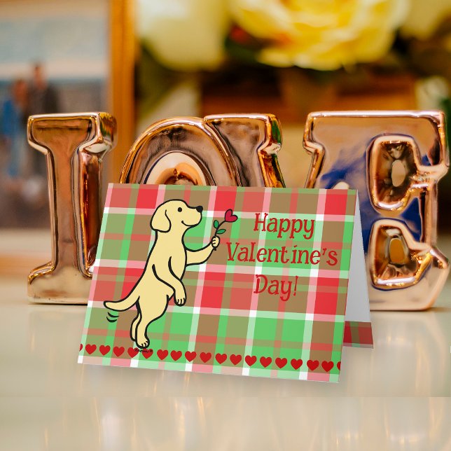 Gult Labrador Tiny Heart Flower Valentine Helgkort (Yellow Labrador Tiny Heart Flower Valentine's Day Cards for Labrador Owners.  Sweet cartoon design.)