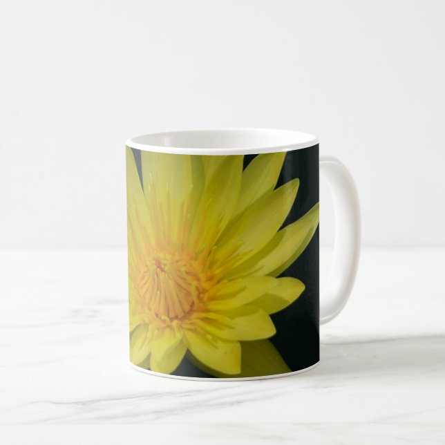 Gult Lotus Waterlily Kaffemugg (Framsida höger)
