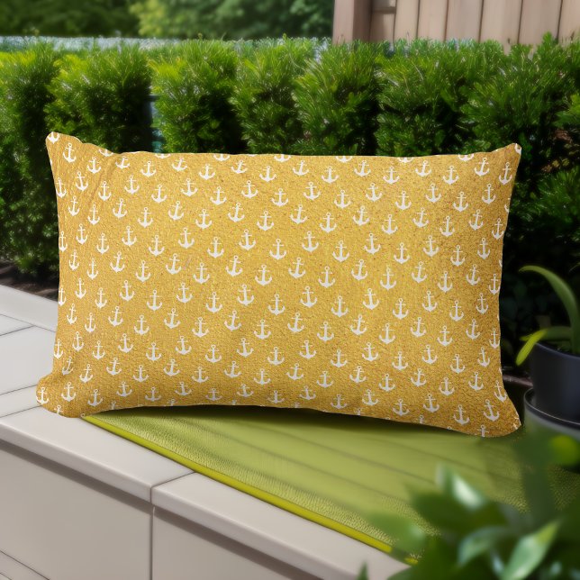 Gult Lumbalfyllnader för utomhusbruk - Guld och fä Lumbarkudde (Yellow Outdoor Lumbar Pillow: Nautical Glam for Summer Vibes! ⚓️✨)