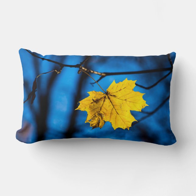 Gult Maple Löv på Blue Lumbarkudde (Framsida)