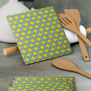 Gult och Baby blue trellis, Lattice, Quatrefoil Kakelplatta