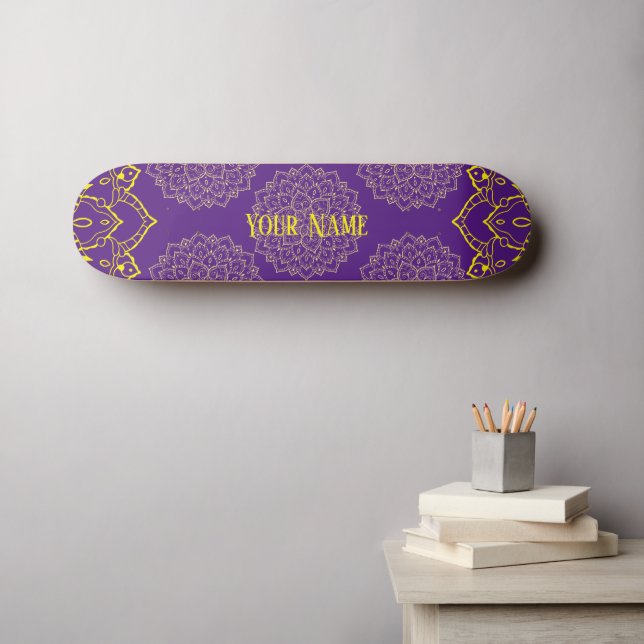 Gult och djup Lila Mandala Skateboard (Väggkonst (Horz))