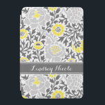 Gult och Grått Retro-Blommigt-dämpare Monogram iPad Mini Skydd<br><div class="desc">Elegant Romly retro blommigt-dämpningsmönster med anpassningsbar personlig namn monogram i ett band ram. Klicka på Anpassa om du vill ändra teckensnitt och färg om du vill skapa ditt eget unika teckensnitt av ett slag!</div>