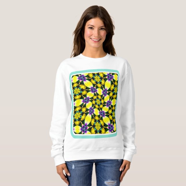 Gult och Lila Daisyn Mönster T Shirt (Hel framsida)