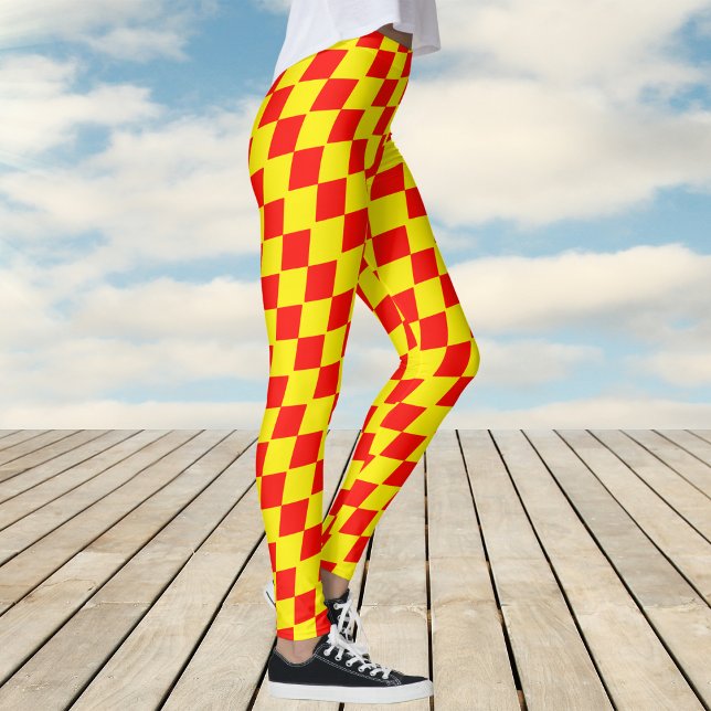 Gult och Red Harlequin Check Mönster Leggings (Yellow and Red Harlequin Check Pattern Leggings)