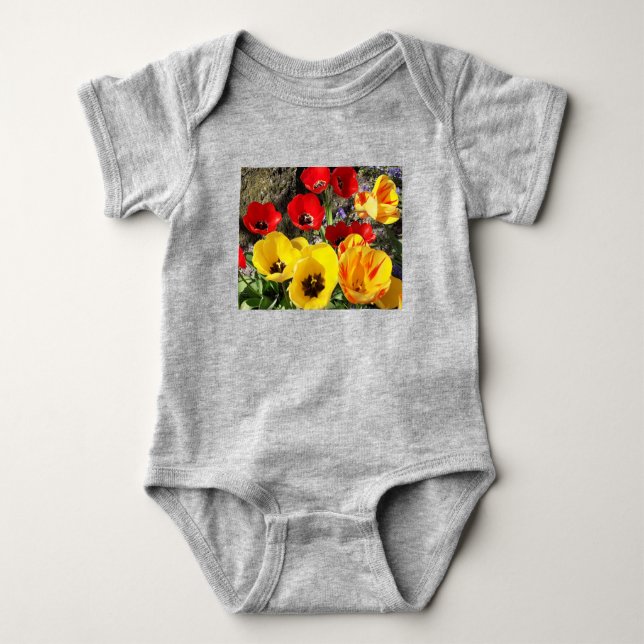 Gult- och rödtuppar t shirt (Framsida)