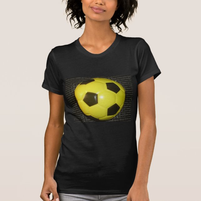 Gult och svart fotboll. t-shirt (Framsida)