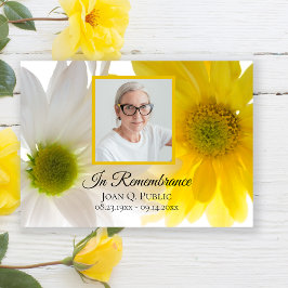 Gult och vit Daisy Blommor Dödsårsdag Inbjudningar