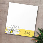 Gult och vit visuell Daisy med Anpassningsbar Text Anteckningsblock<br><div class="desc">En namn,  ett monogram eller en annan anpassningsbar biet. Om du vill flytta runt bilden klickar du på knappen Anpassa för att göra ändringar.</div>