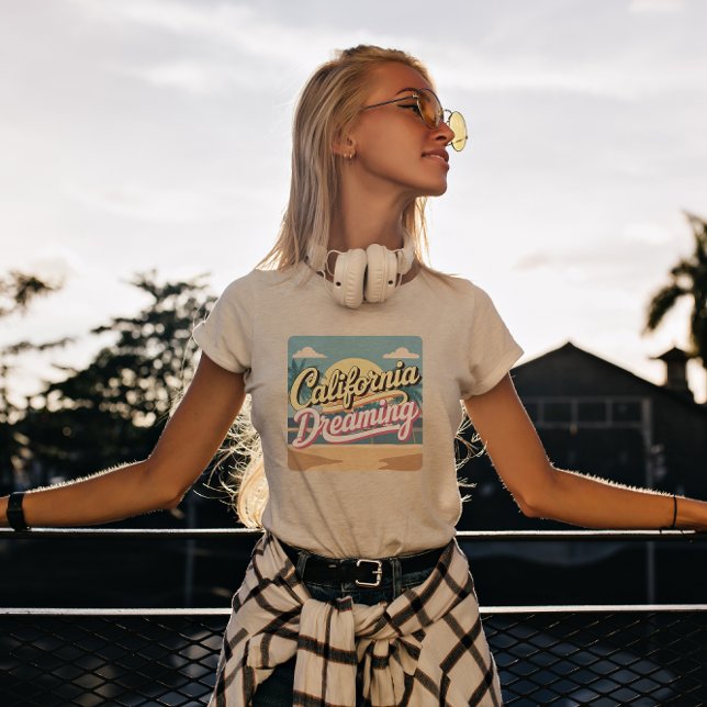 Gult och White California Dreaming T-Shirt (Skapare uppladdad)